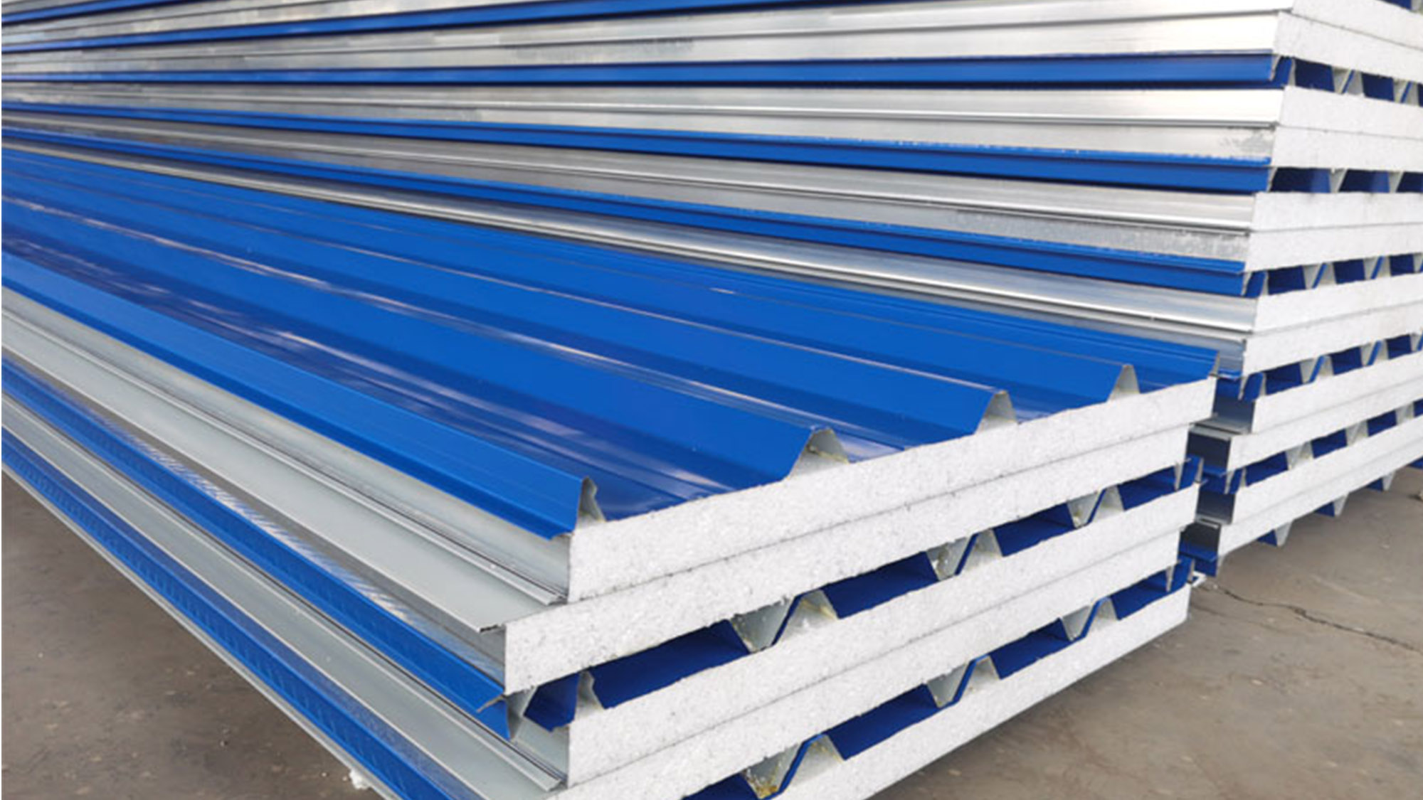 Alüminyum panel ile Galvaniz Sandviç Panel Farkı 3 Alüminyum panel ve Galvaniz Panel Fiyat Farkları